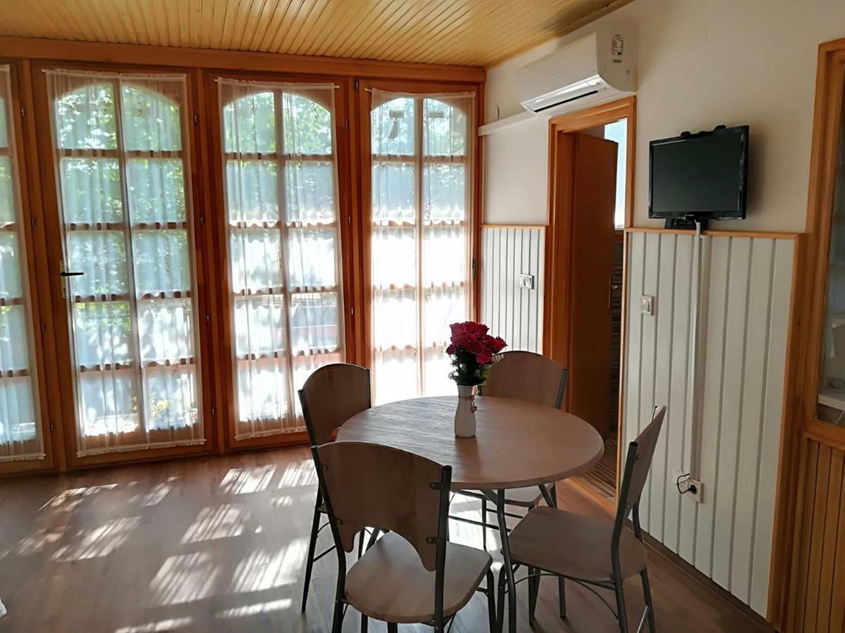 Hovirag Apartman 2 Гайдусобосло Екстер'єр фото